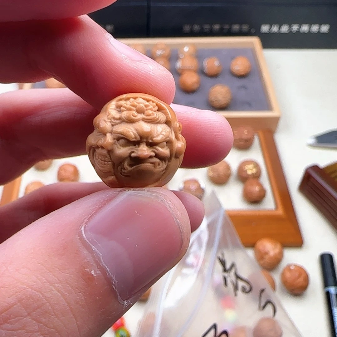 猴头核桃吊坠夺面5号