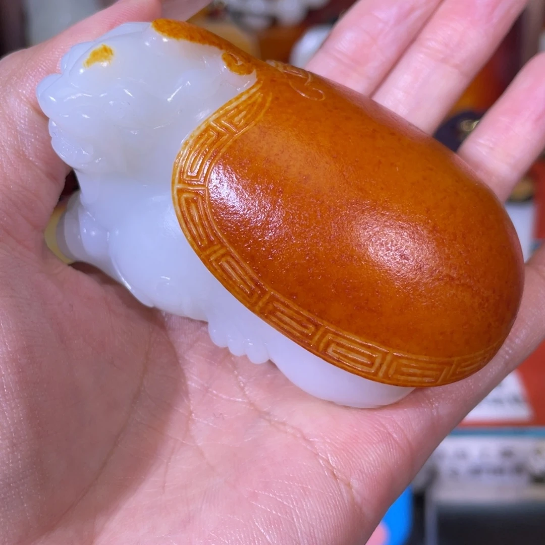 我***。和田玉未镶嵌把件