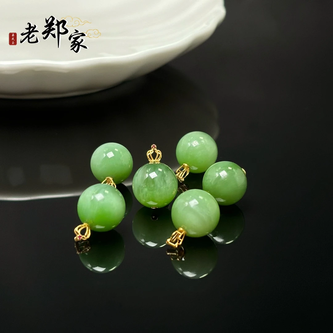 【老郑家】18K金镶和田玉单珠吊坠2463 多样性发一件 约11mm+