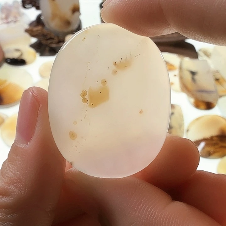 未镶嵌玛瑙/玉髓珠宝半成品
