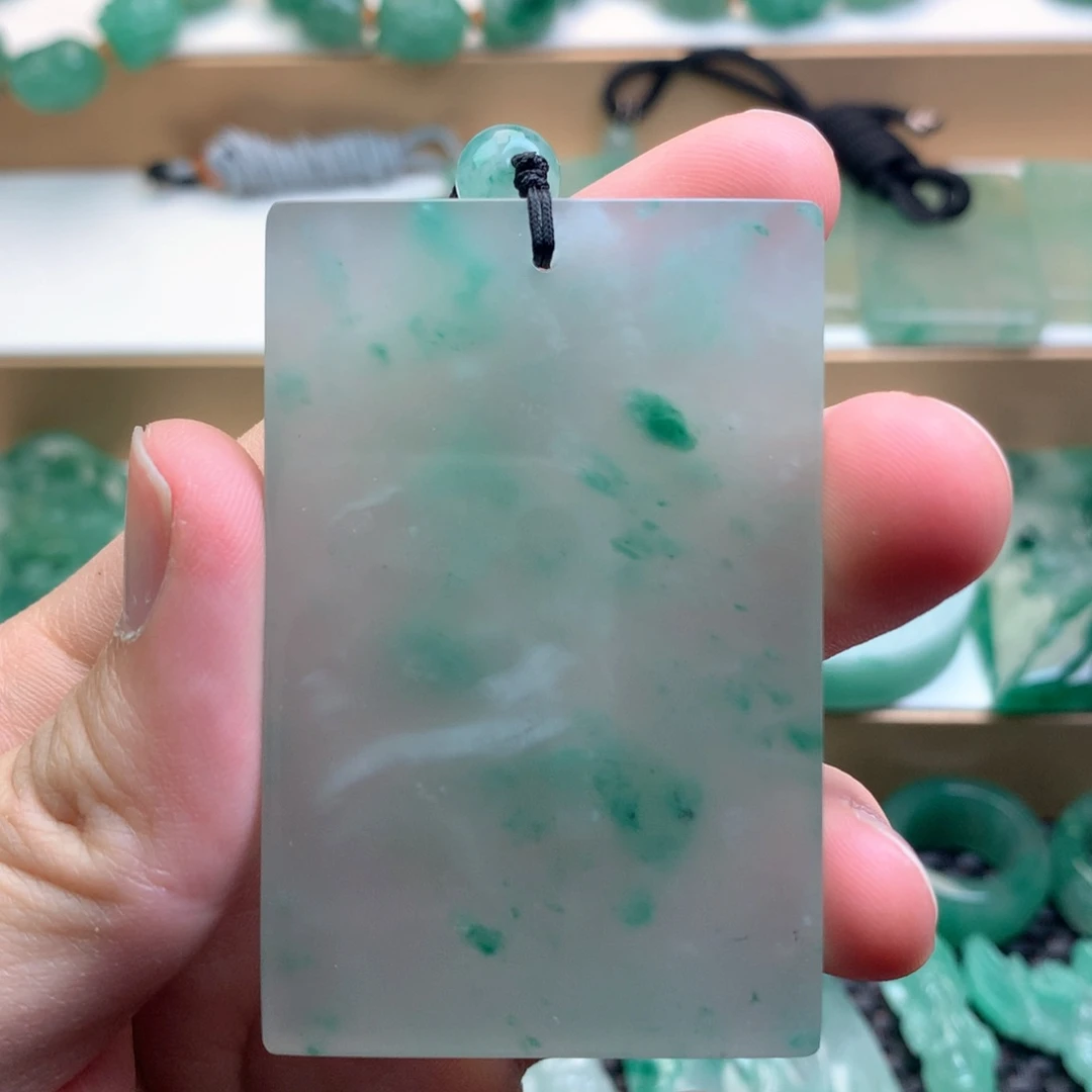 石英质玉吊坠(赠链)未镶嵌賊