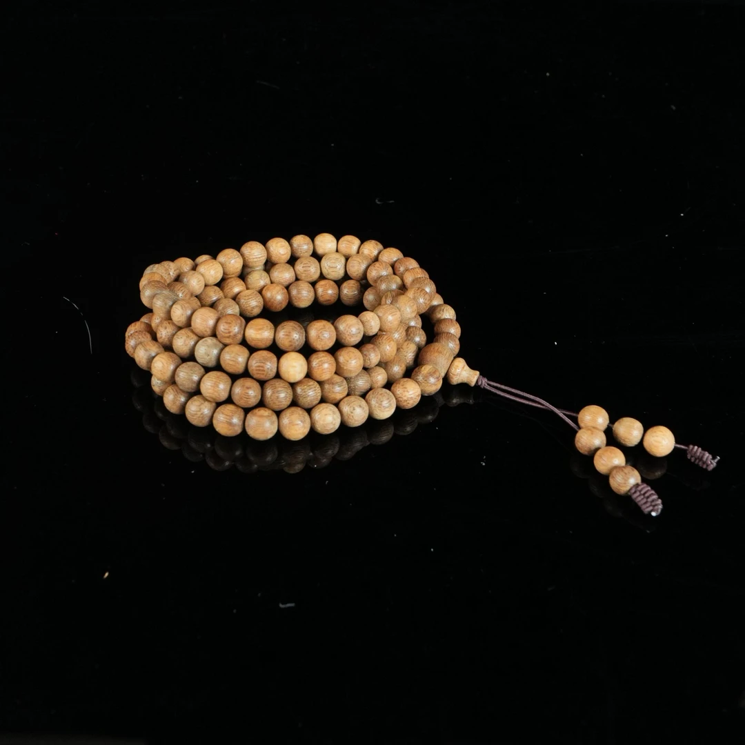 B5450 西马金丝横纹老料沉香念珠 0.83cm 23.7g