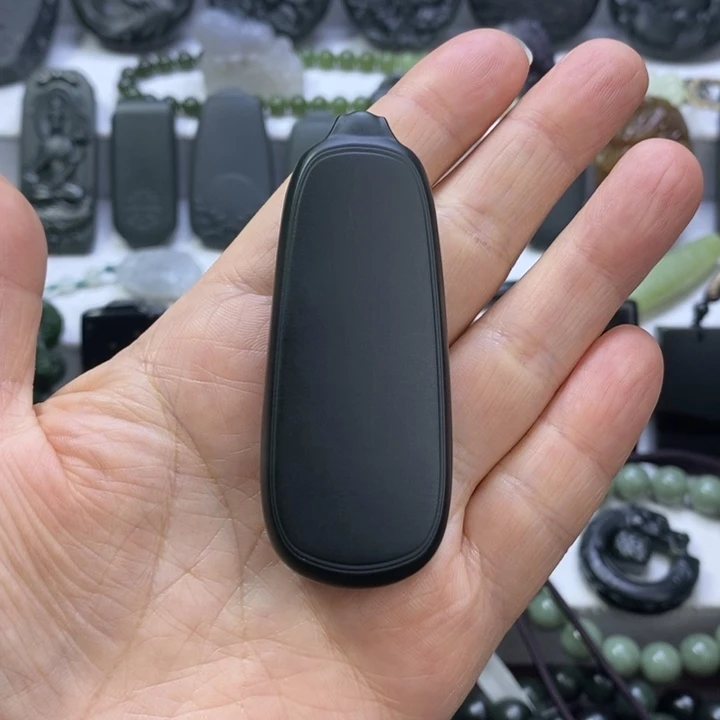 和田玉（青玉）未镶嵌珠宝奇石