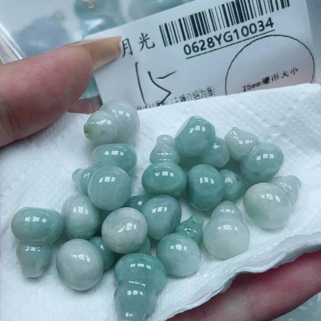 翡翠未镶嵌吊坠(不含链)多样性