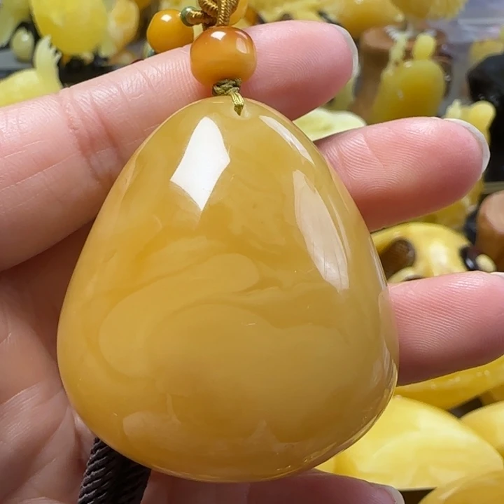 蜜蜡珠宝奇石未镶嵌