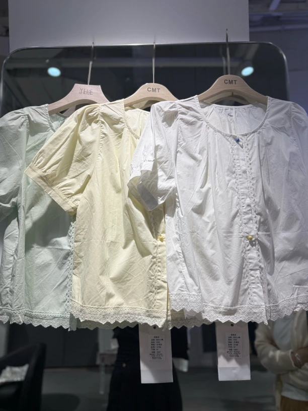 3738 圆领彩扣T恤衫