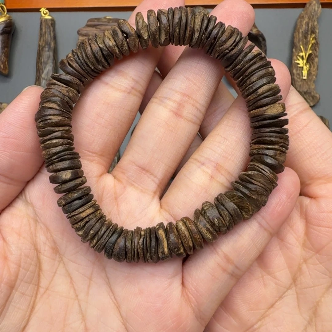 北***鲲沉香沉香碎屑文莱沉水片片串