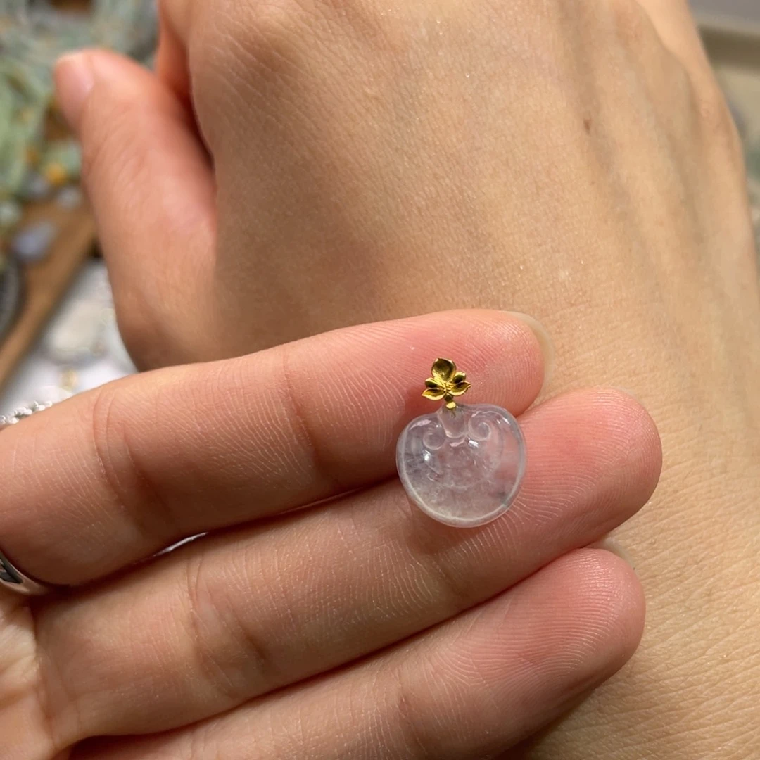 翡翠18K金镶嵌颈饰如意头05