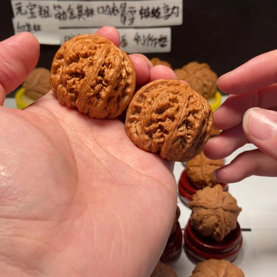 吊坠文玩核桃為**戰粗筋