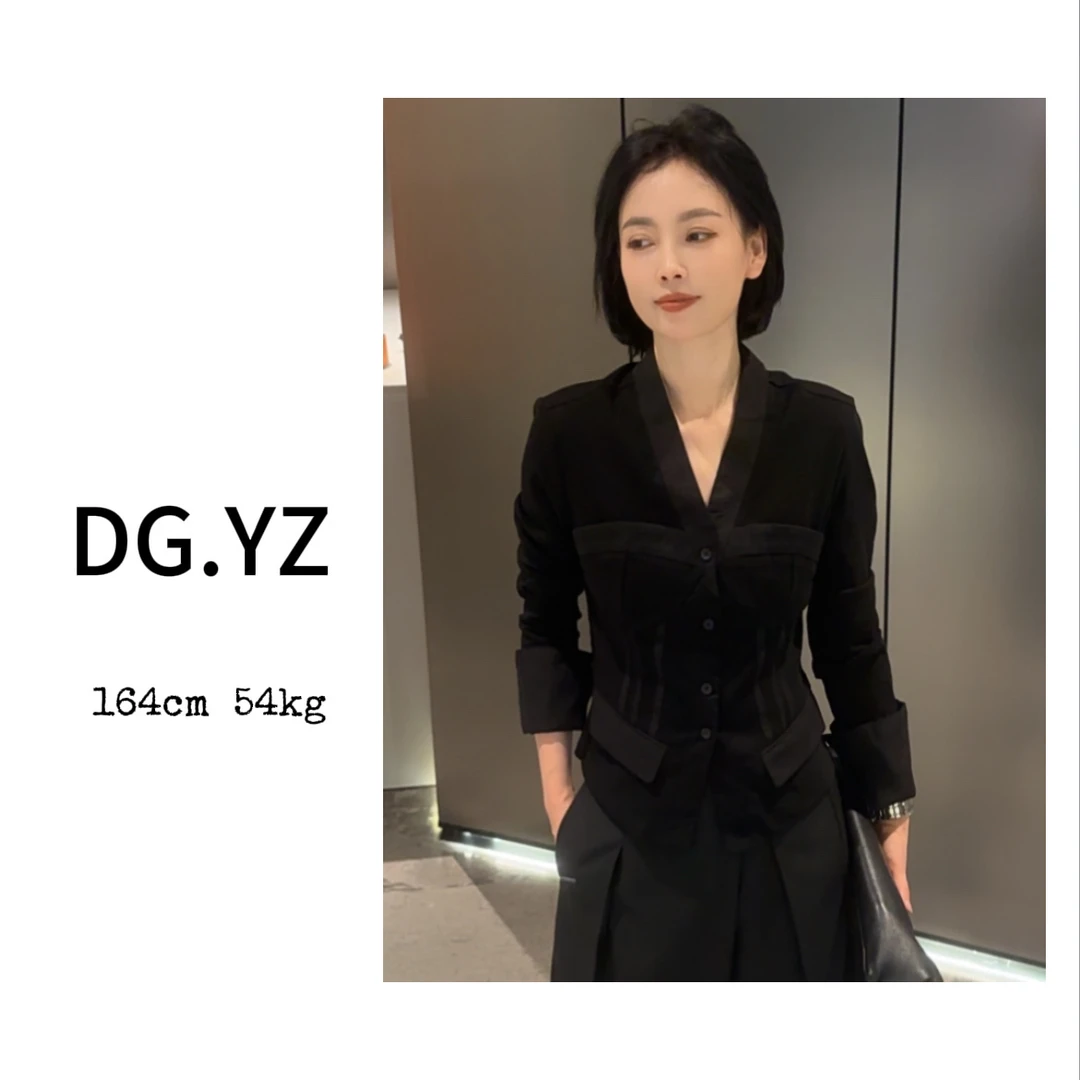 【樱子家】2920F新款气质V领轻奢减龄修身显瘦上衣