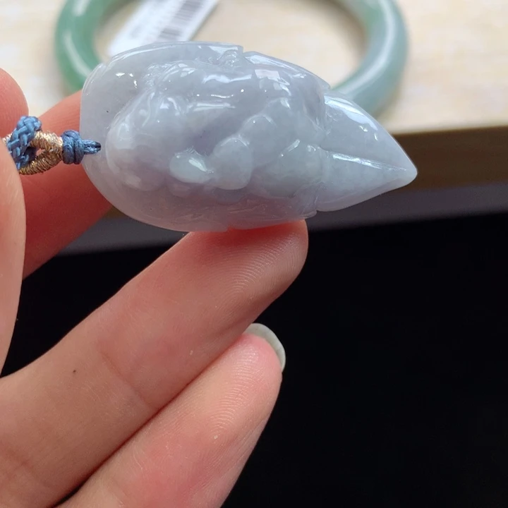 翡翠未镶嵌颈饰吊坠