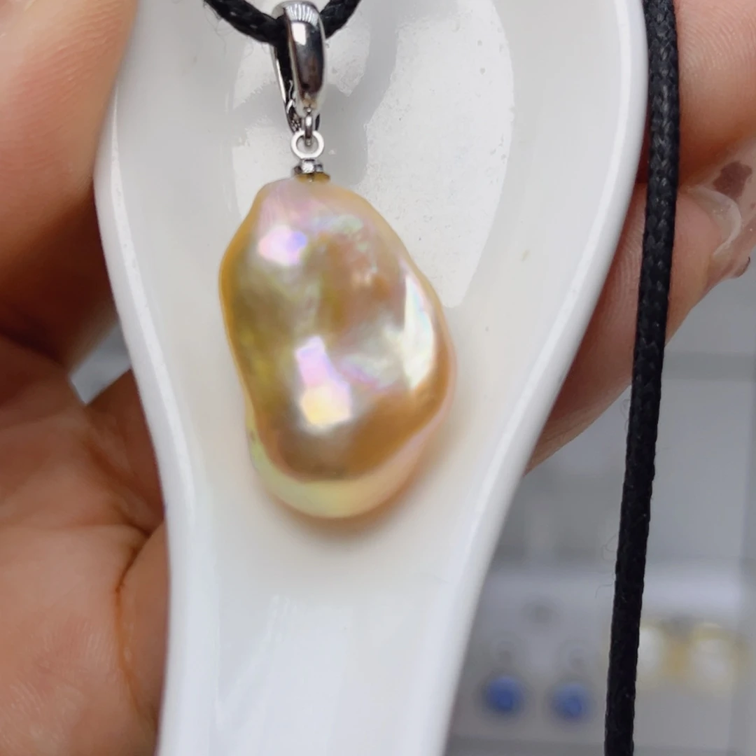 未镶嵌淡水珍珠颈饰