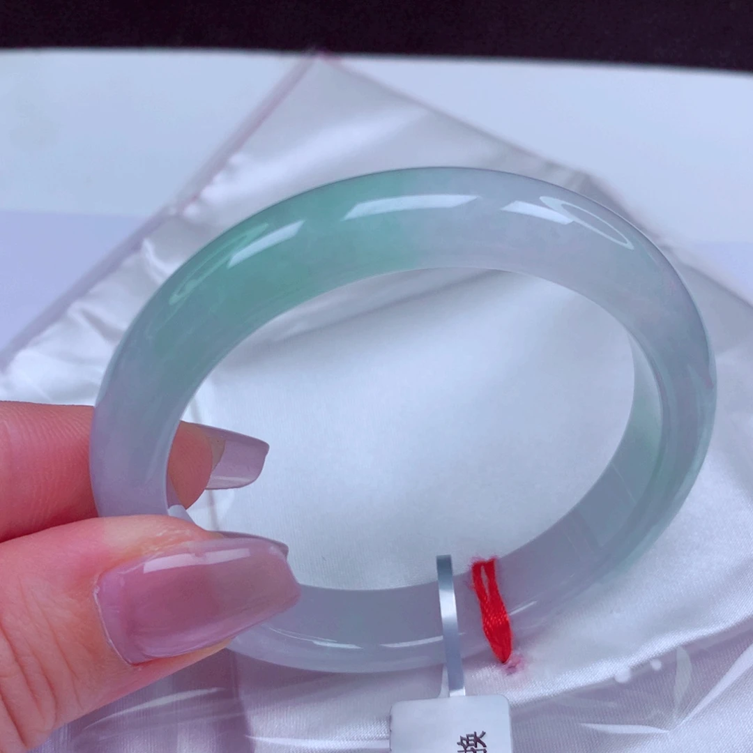 翡翠未镶嵌手镯手镯