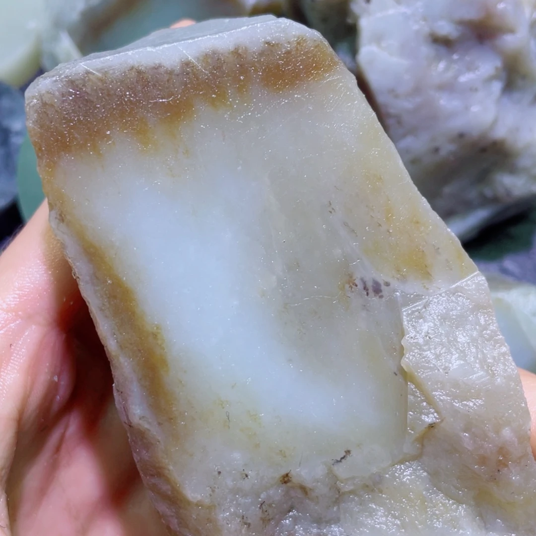 和田玉（糖玉）未镶嵌珠宝半成品