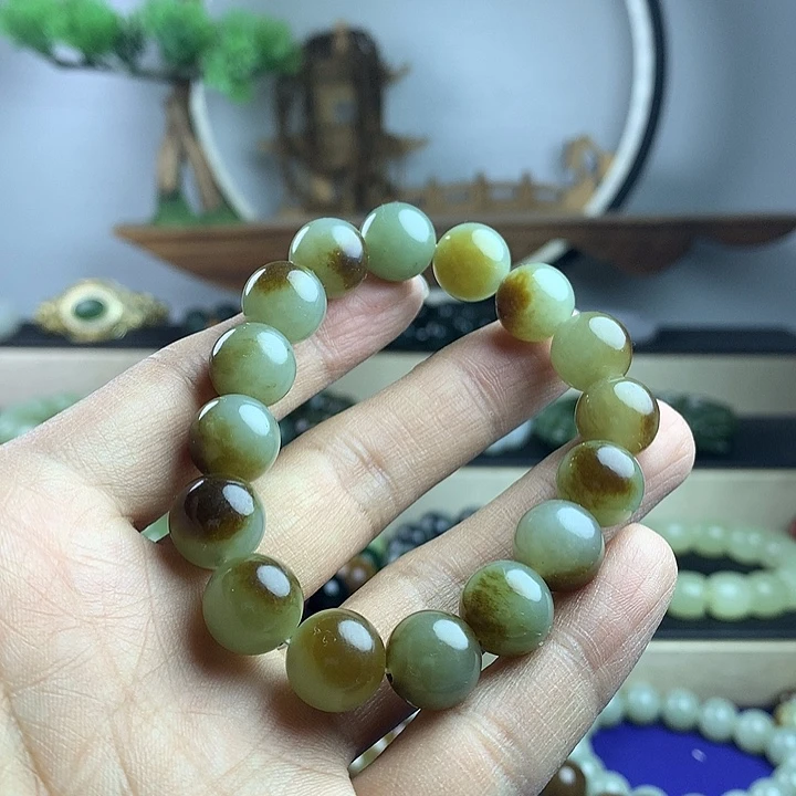 和田玉未镶嵌手串