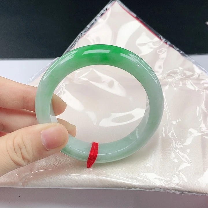翡翠手镯未镶嵌翡翠778