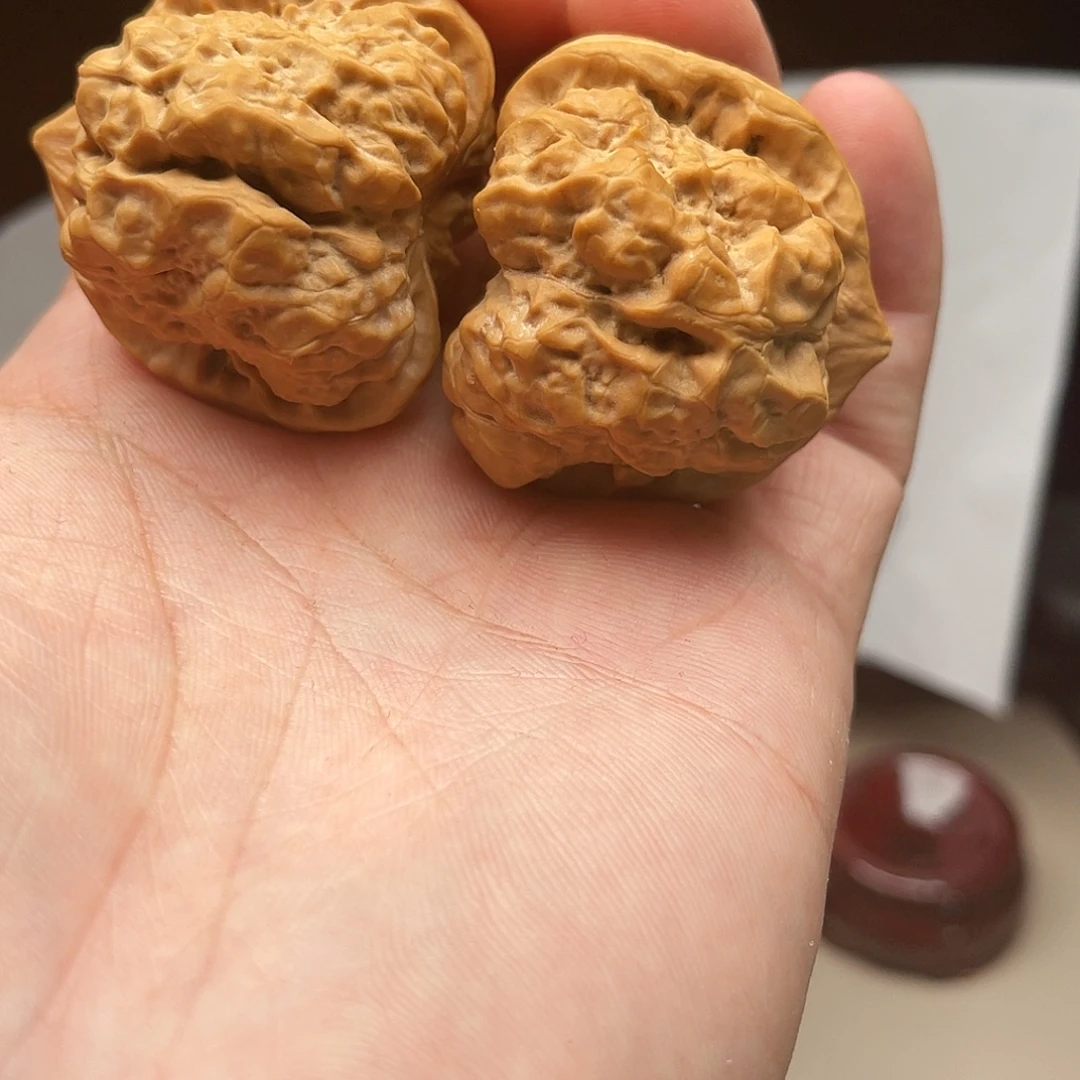 彼***候吊坠文玩核桃延庆
