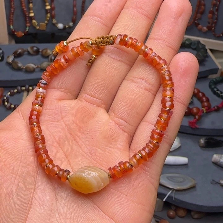 琥珀手链未镶嵌dgkktfvh