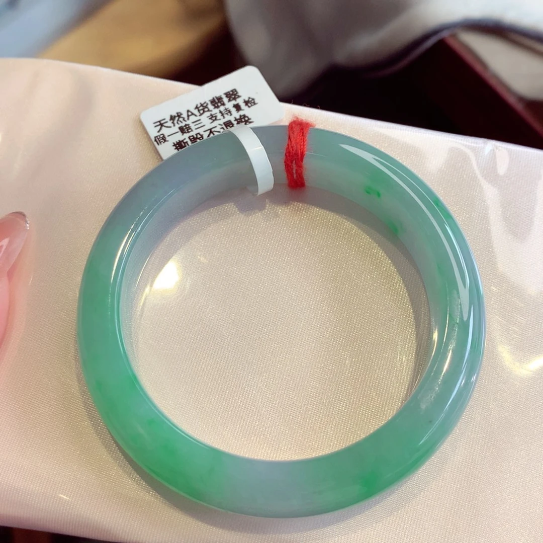 未镶嵌手镯翡翠51圈冰胶春彩（2号）