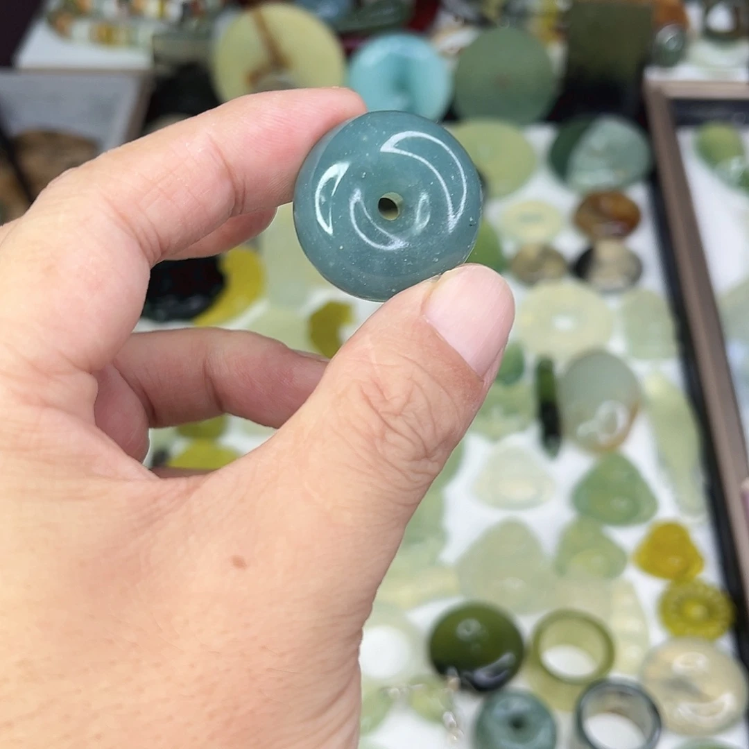 岫玉未镶嵌颈饰花玉蓝水超级福利