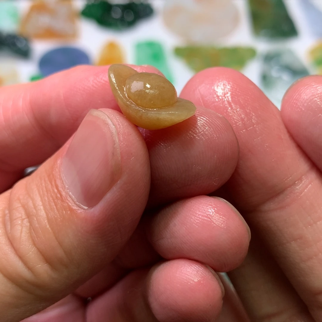 未镶嵌定制翡翠吊坠