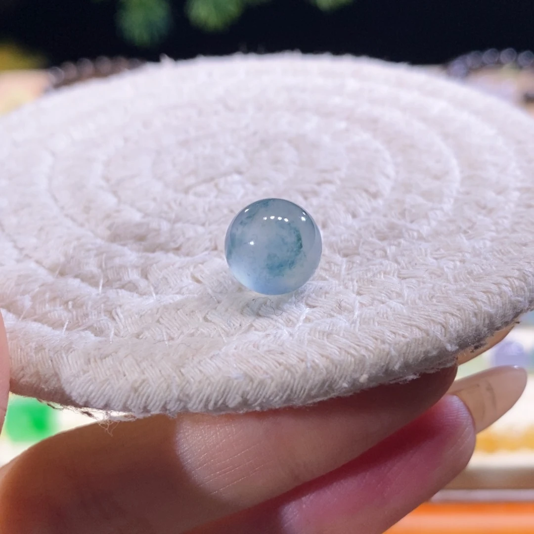 翡翠未镶嵌颈饰翡翠高冰蓝花圆珠12mm