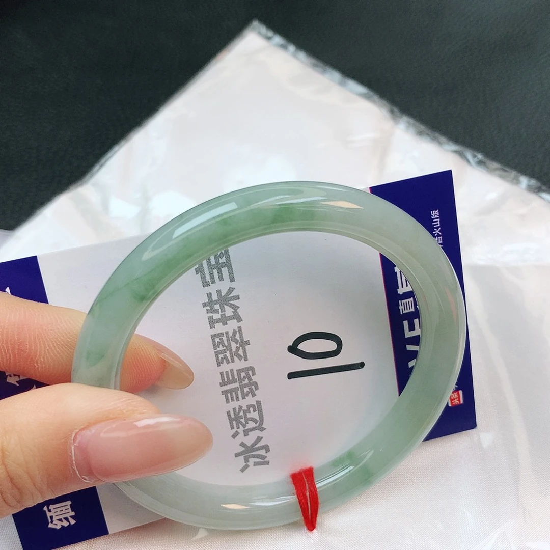 翡翠手镯未镶嵌缅甸天然a货翡翠
