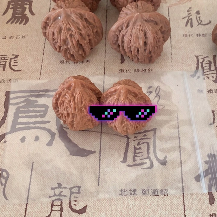 河***书吊坠文玩核桃宫灯