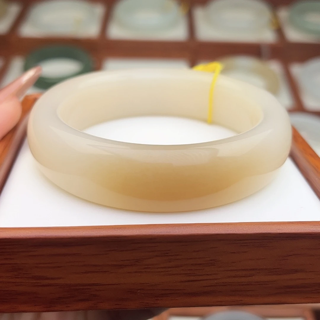 和田玉未镶嵌手镯59.5