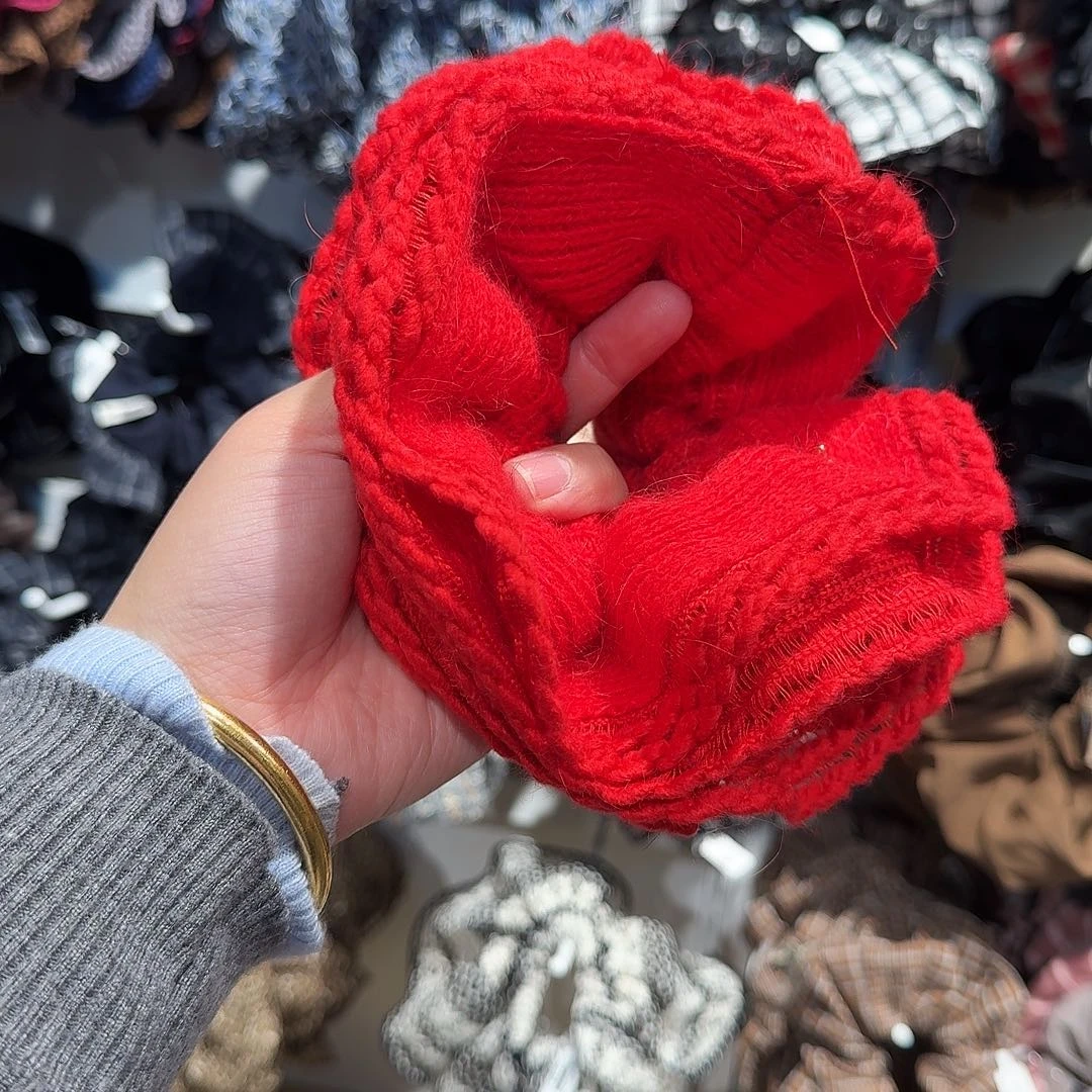 非金属红色毛线蛮腰