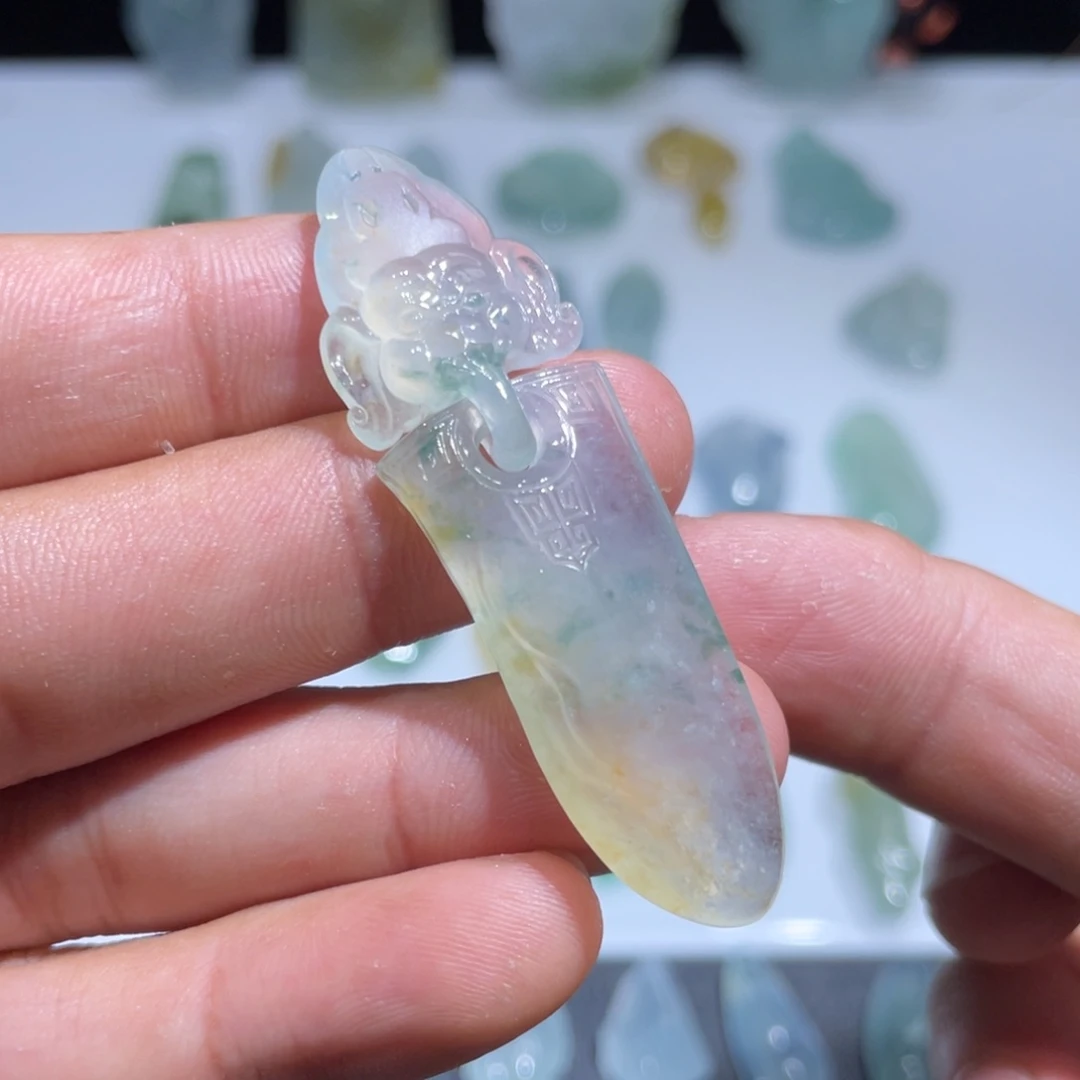 颈饰未镶嵌翡翠普贤无事牌