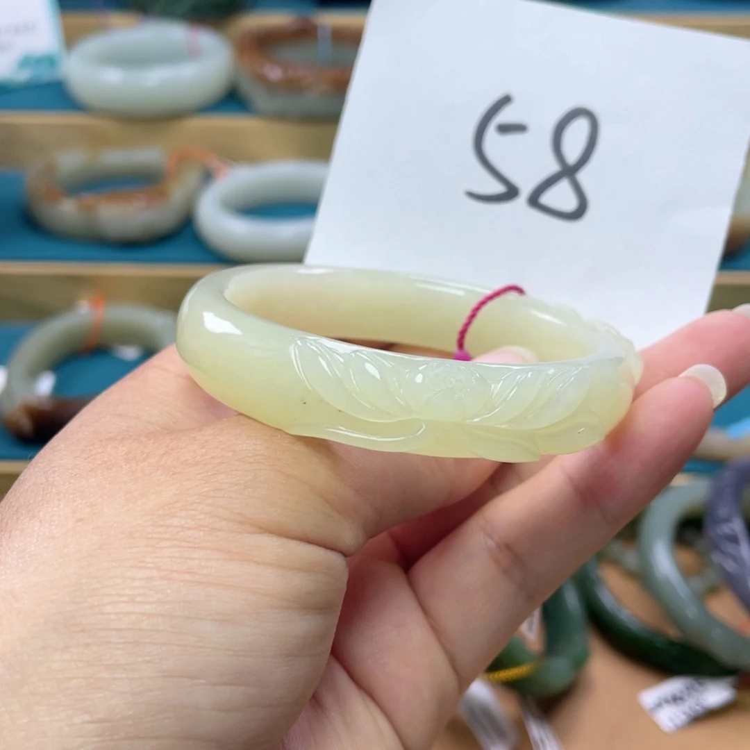 未镶嵌手镯和田玉圈口54