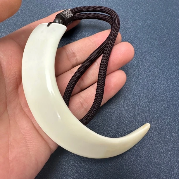 猪牙骆驼牙手工打磨手把件家具饰品摆件