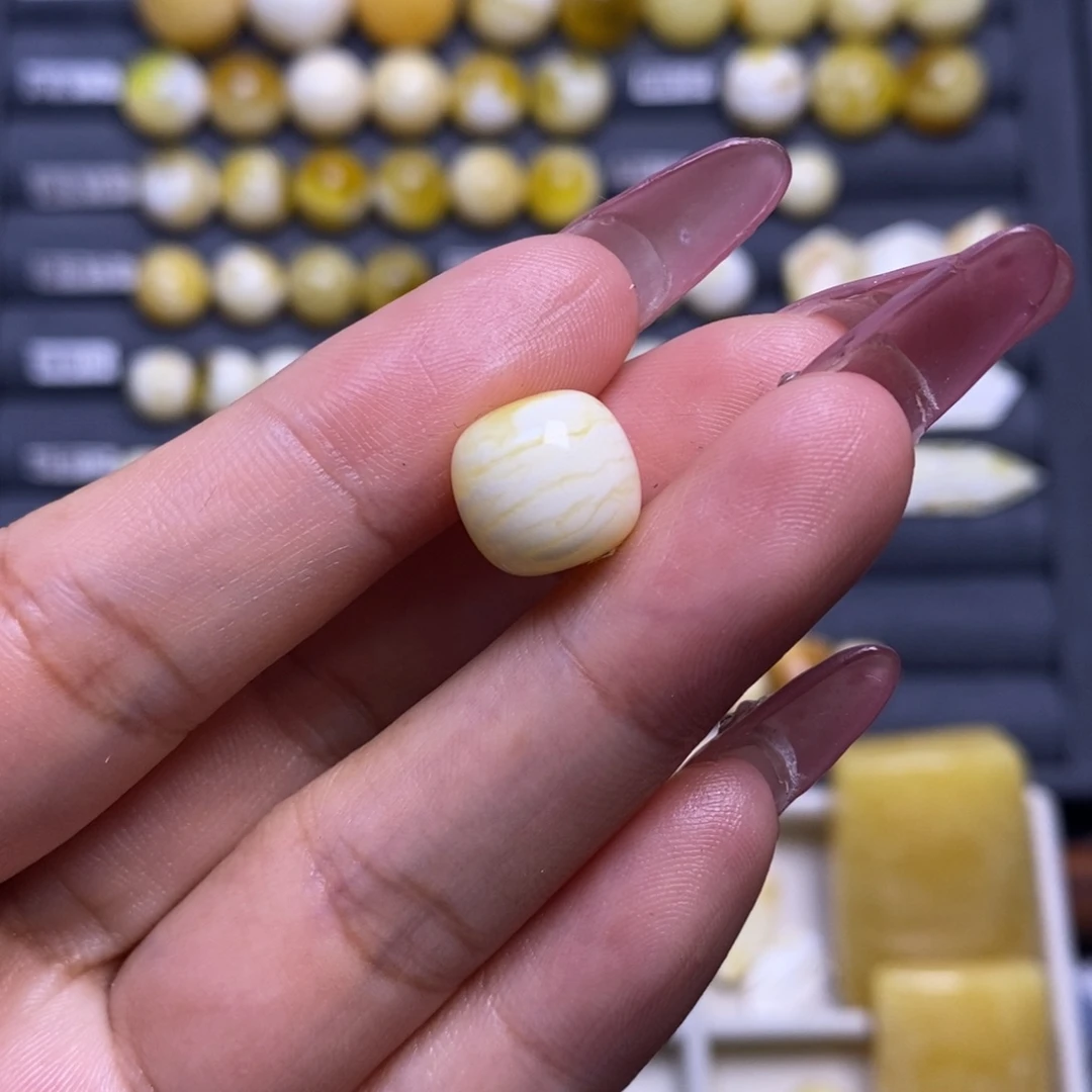 蜜蜡未镶嵌珠宝奇石瓷白虎皮千层雪妖花老型11.7*11mm