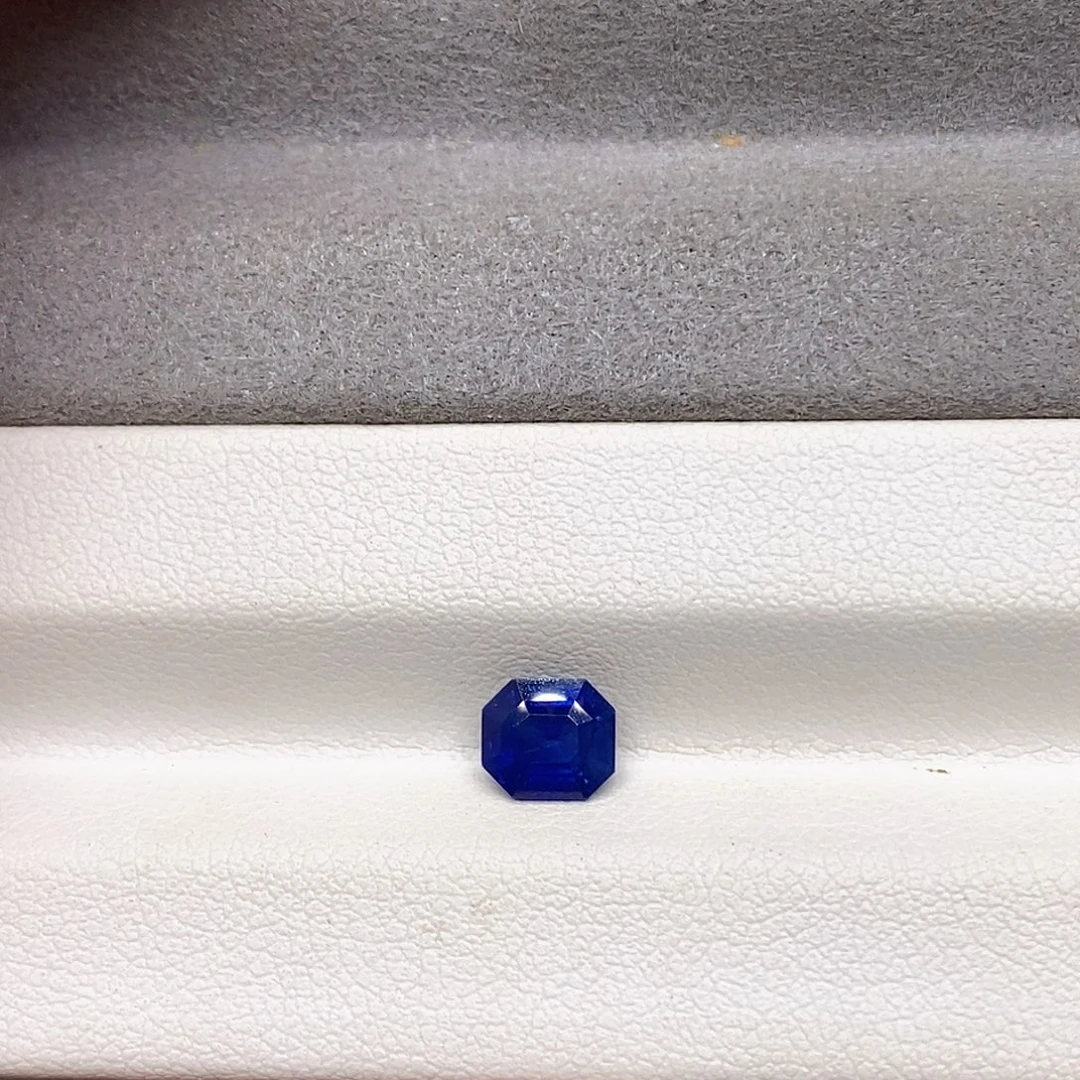 裸石蓝宝石1.11克拉天然皇家蓝宝石