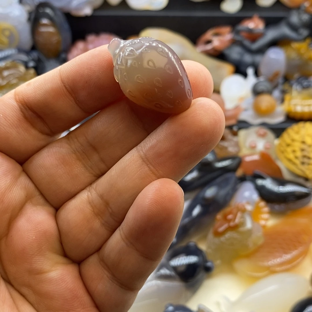 玛瑙/玉髓未镶嵌摆件手把件小草莓