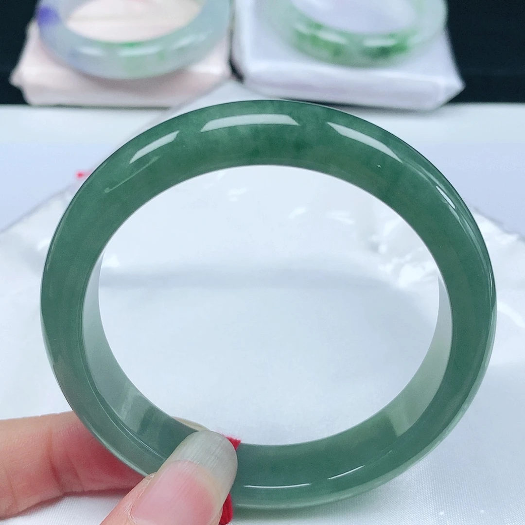 翡翠未镶嵌手镯   编号53 正圈57+