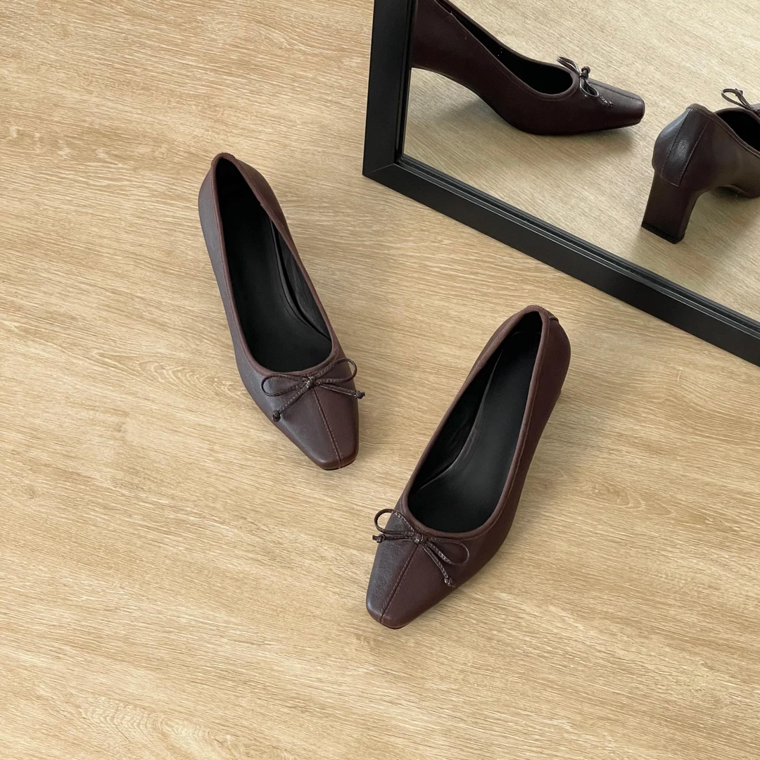 HUSSLOVE 头层羊皮·跟高5.5CM·复古优雅方头高跟蝴蝶结气质单鞋女