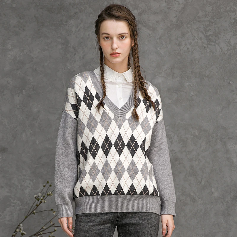 famecoco范可儿毛衣女菱形方块冬季休闲宽松灰色针织衫F218DD002