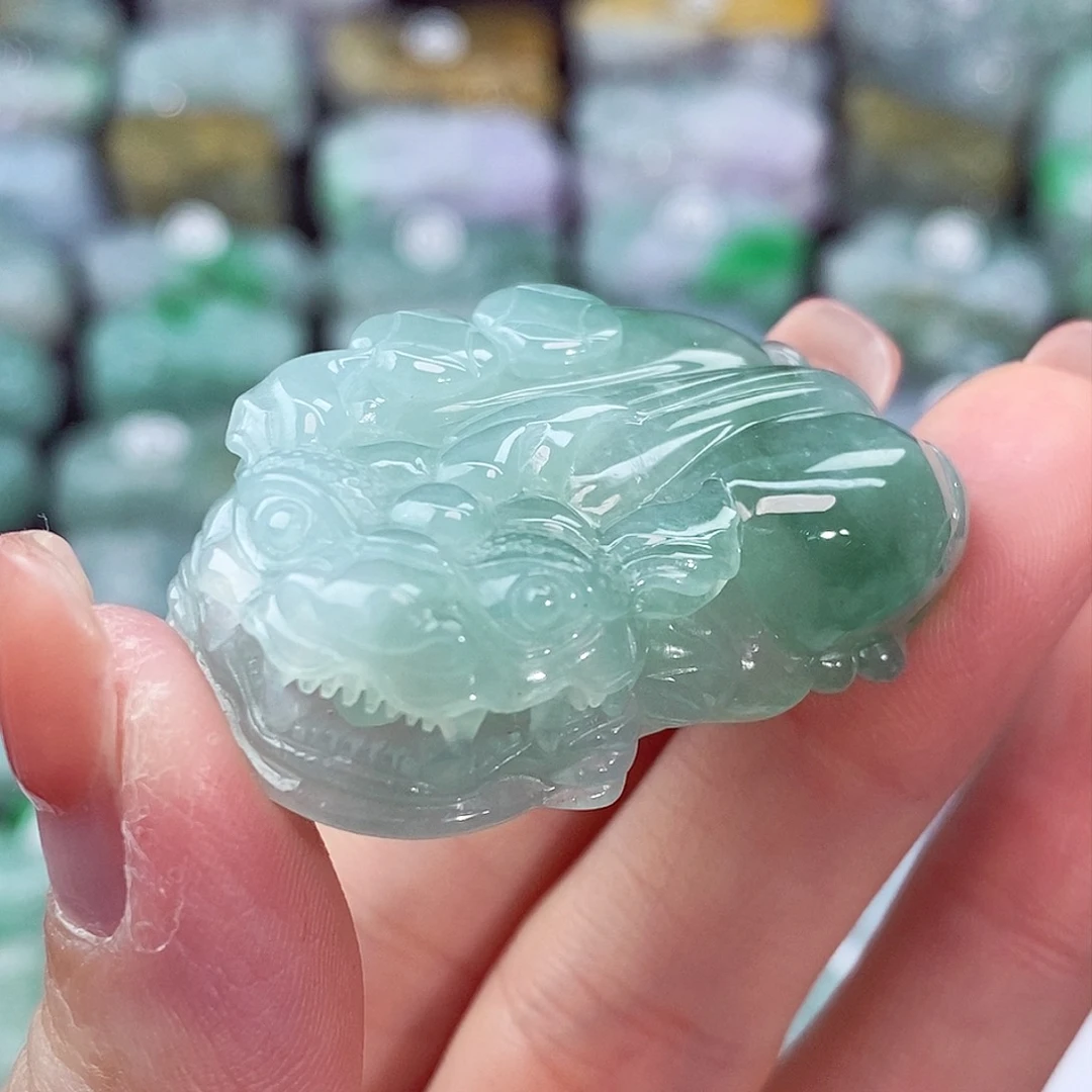 颈饰未镶嵌翡翠天然