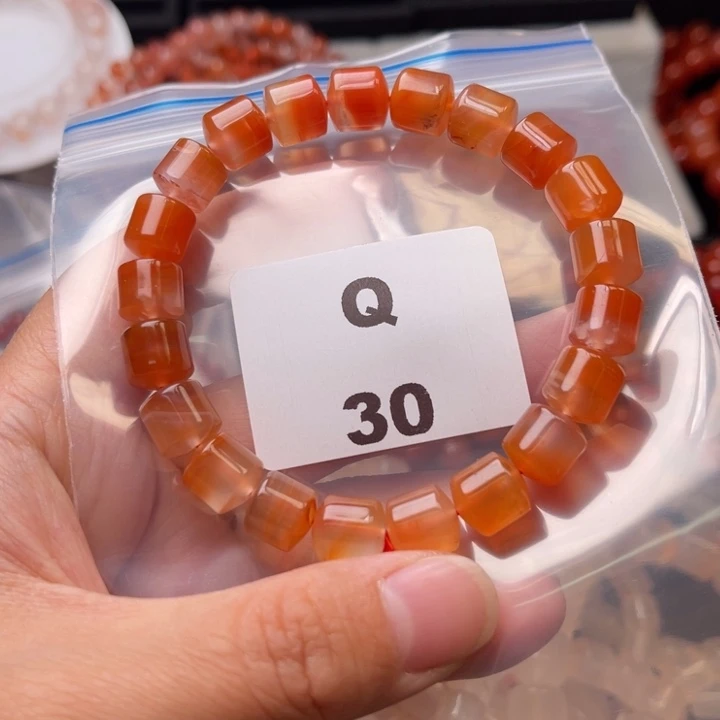 南红玛瑙未镶嵌多样性发货默认微瑕称重9mm