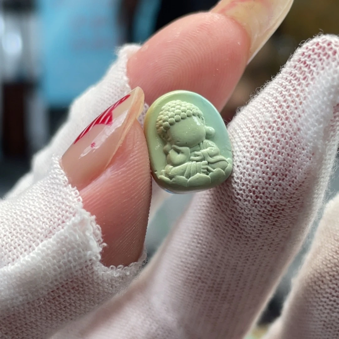 绿松石未镶嵌挂件