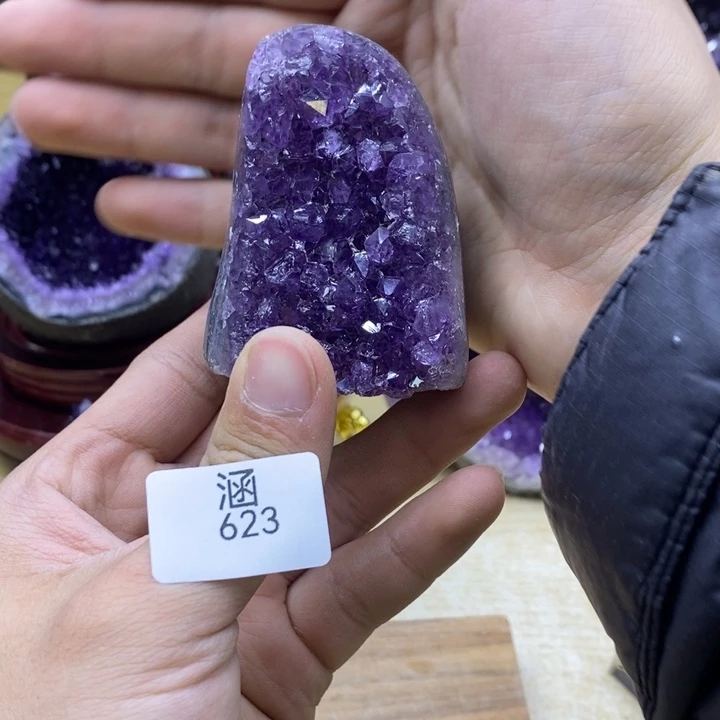 水晶大型摆件（非配饰）未镶嵌