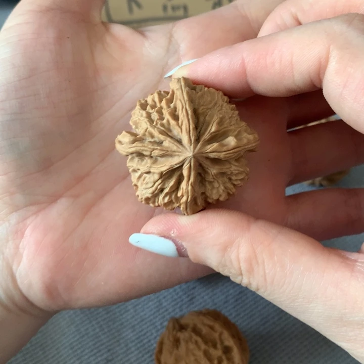 雪***9文玩核桃吊坠异形单只