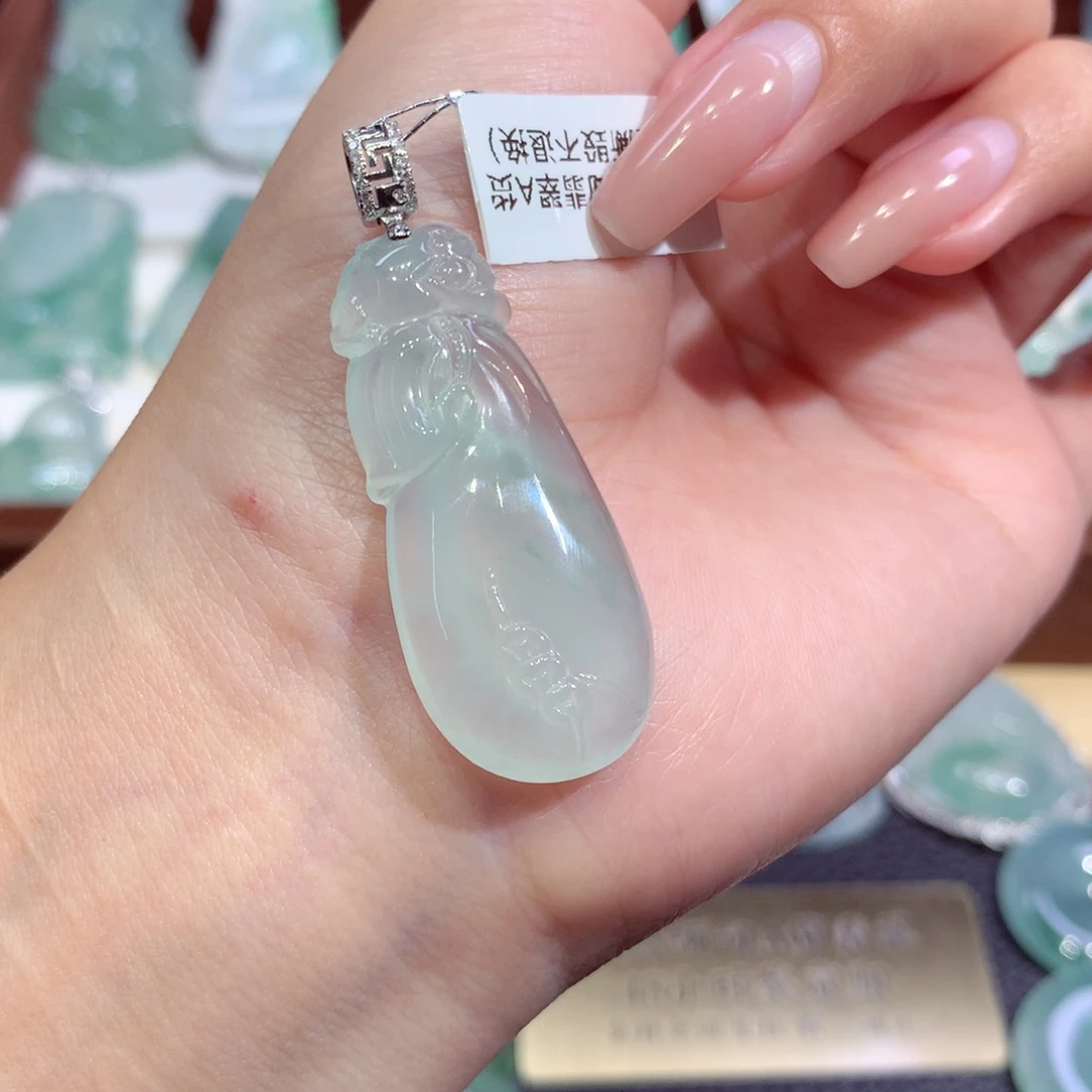 吊坠(不含链)18K金镶嵌翡翠