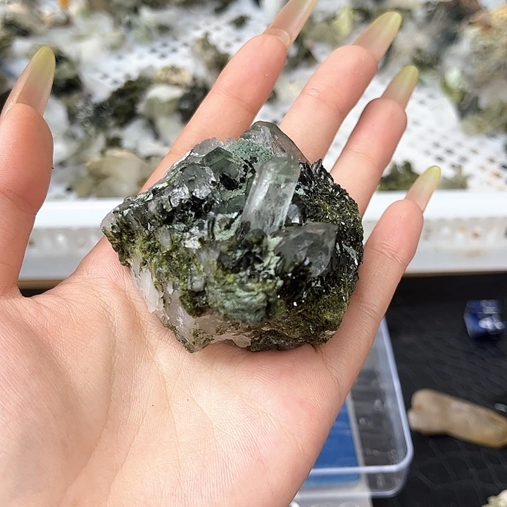 未镶嵌珠宝半成品水晶