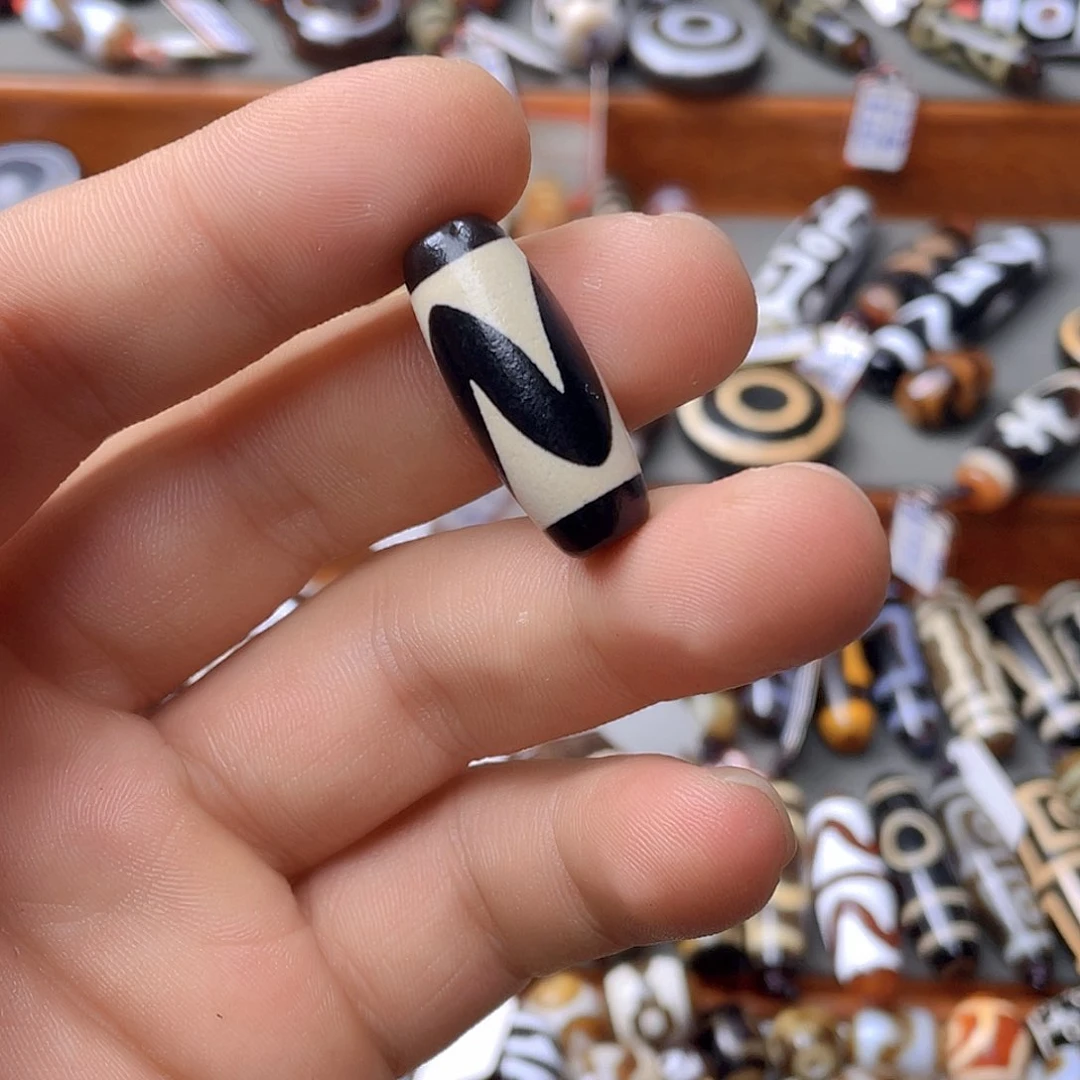 未镶嵌颈饰玛瑙/玉髓