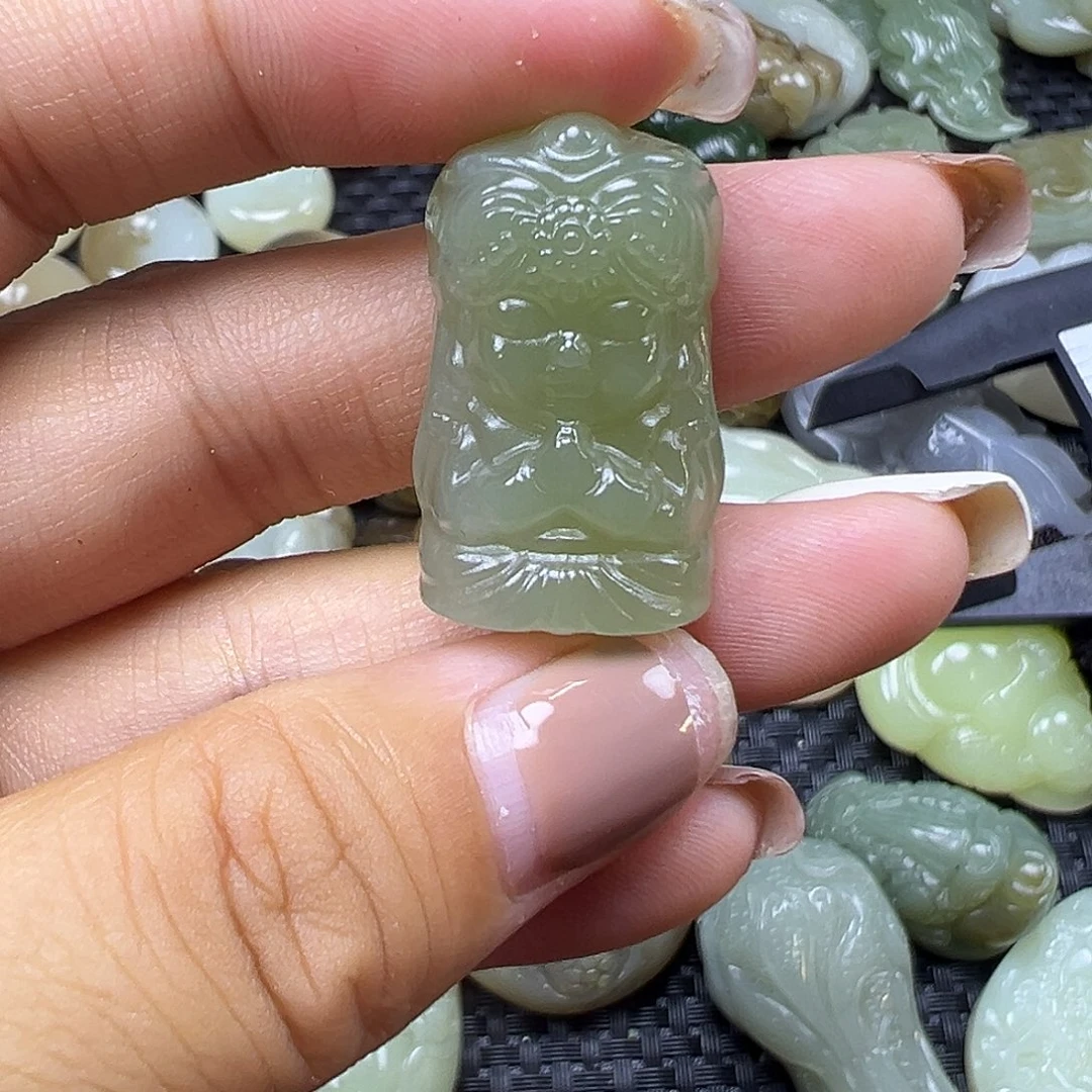 和田玉未镶嵌颈饰卡28