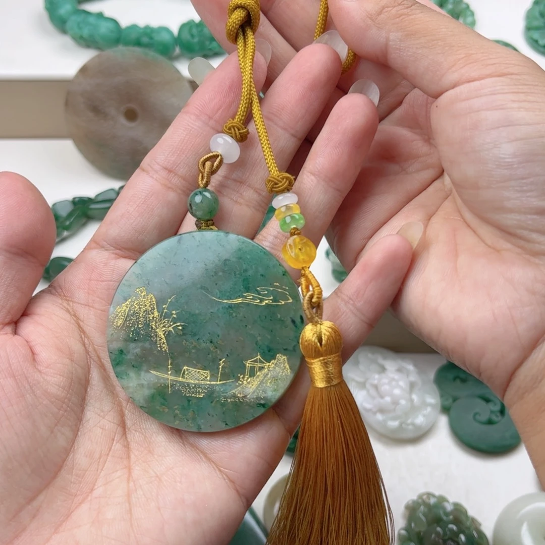 独山玉未镶嵌挂件