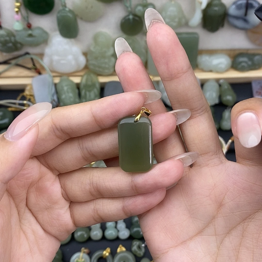 吊坠(赠链)银S925镶嵌和田玉
